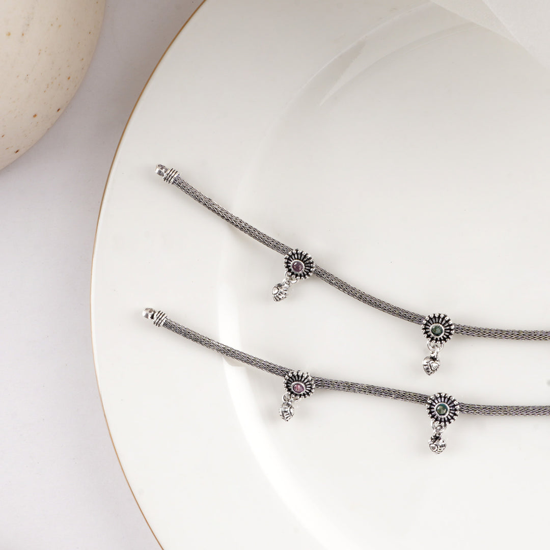 Vianika Anklets