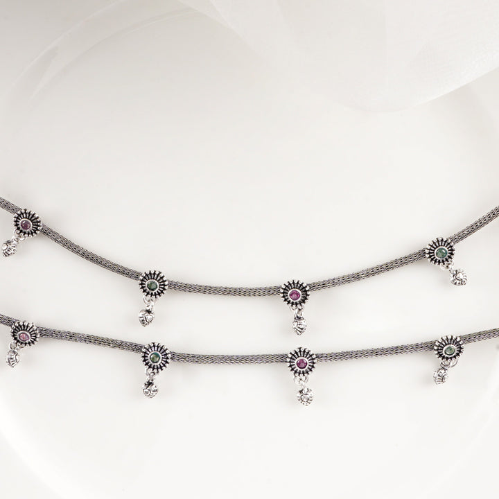 Vianika Anklets