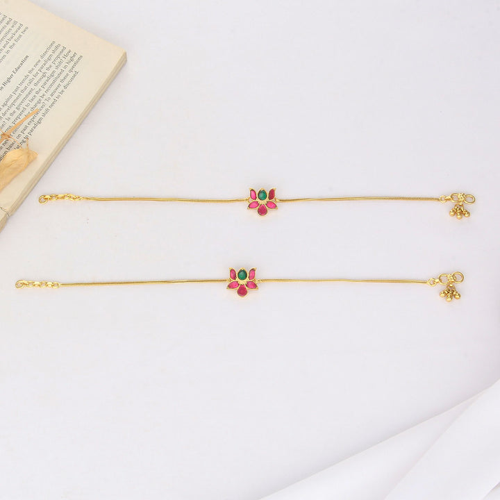 Aarvi  Kundan Anklet