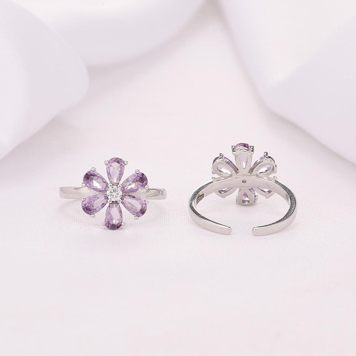 Violet Flower Toe Ring