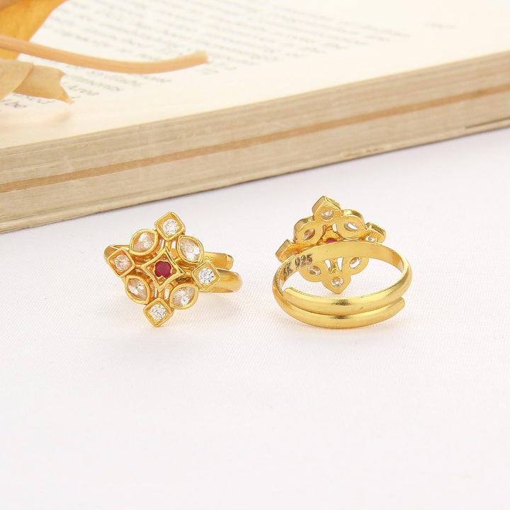 Adhithri Toe Ring