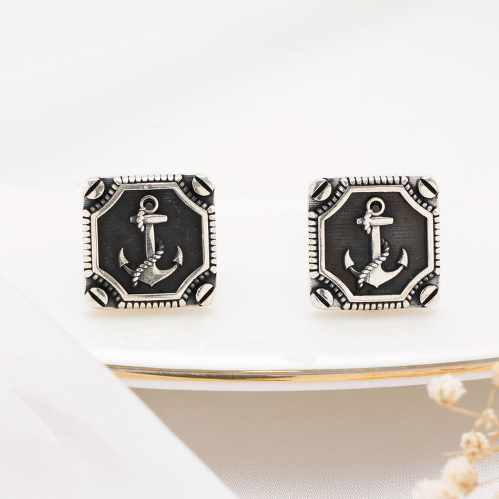 Strong Anchor Cufflinks