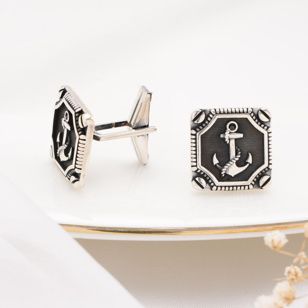 Strong Anchor Cufflinks
