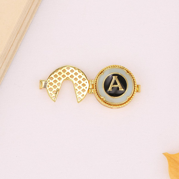 Royal Shirt Button Clip