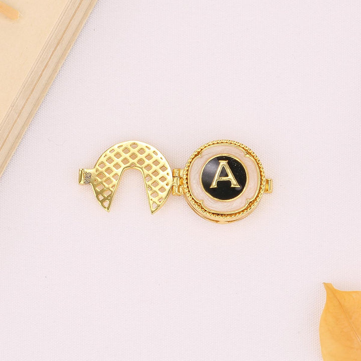 Majestic Bond Shirt Button Clip