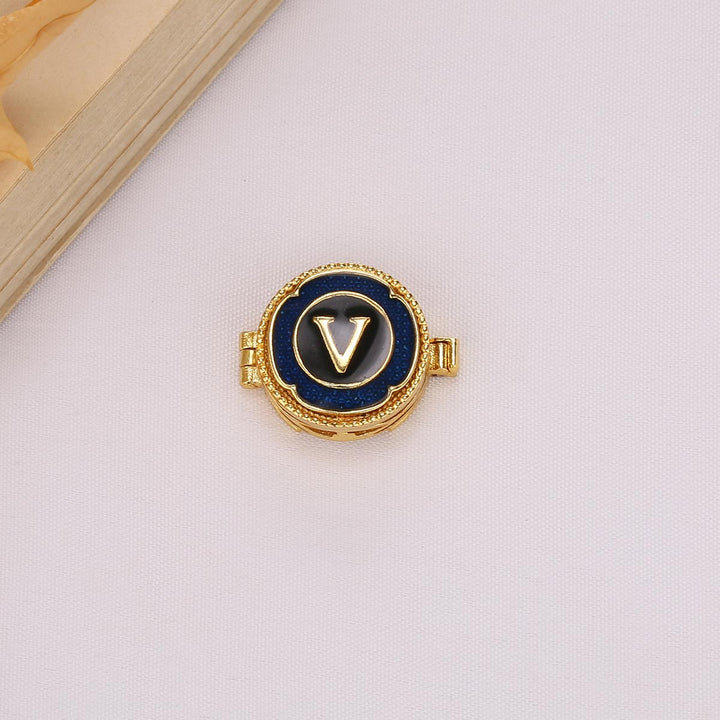 Trendy Shirt Button Clip