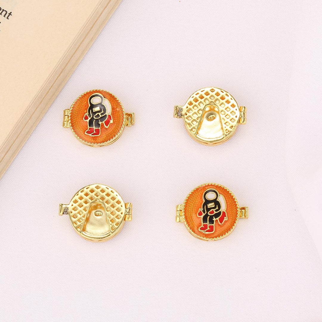 Spacesuit Shirt Button Clips