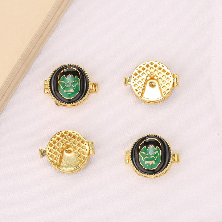 Hulk Shirt Button Clips