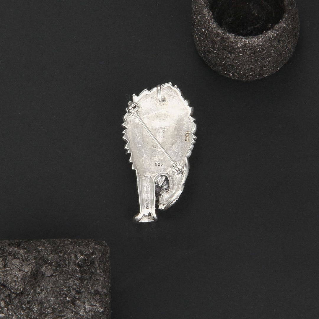 Stunning Look Men's Brooch Pin