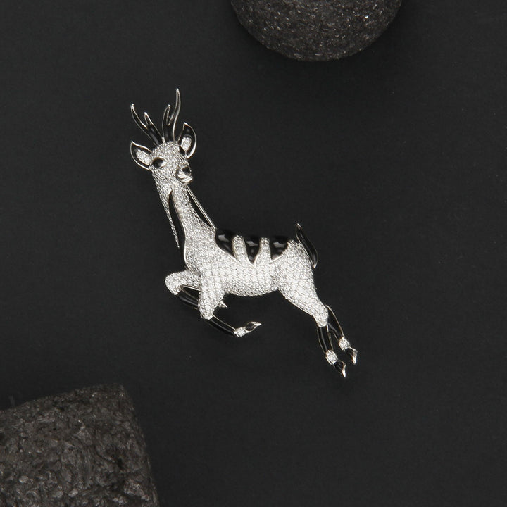 Stunning Men's Brooch Pin