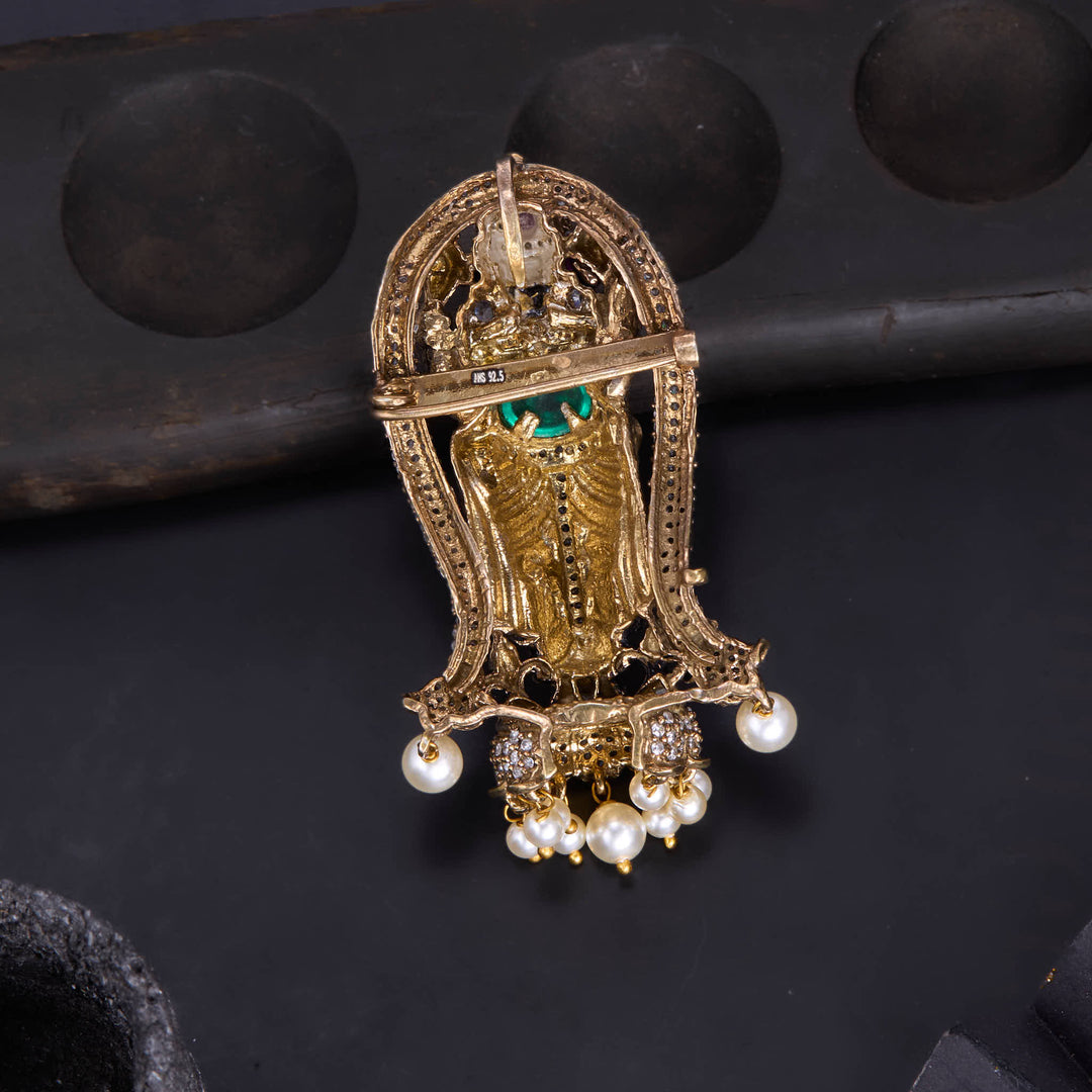 Divine Look Brooch Pin