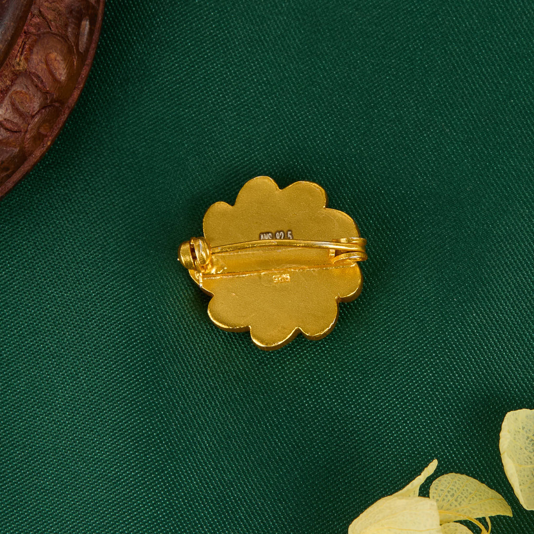 Shaira Kundan Saree Pin