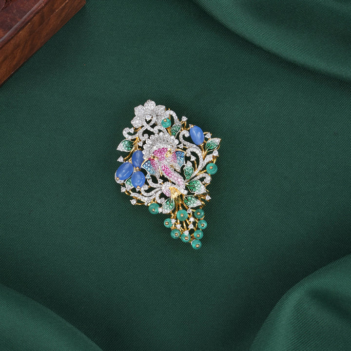 Stunnig Brooch Pin