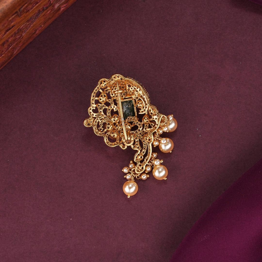 Elegant Brooch Pin