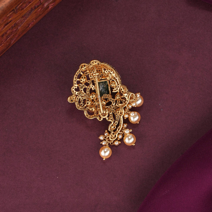 Elegant Brooch Pin