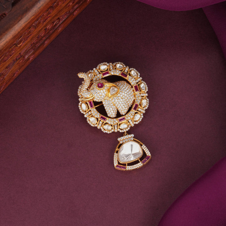 Unique Design Saree Pin