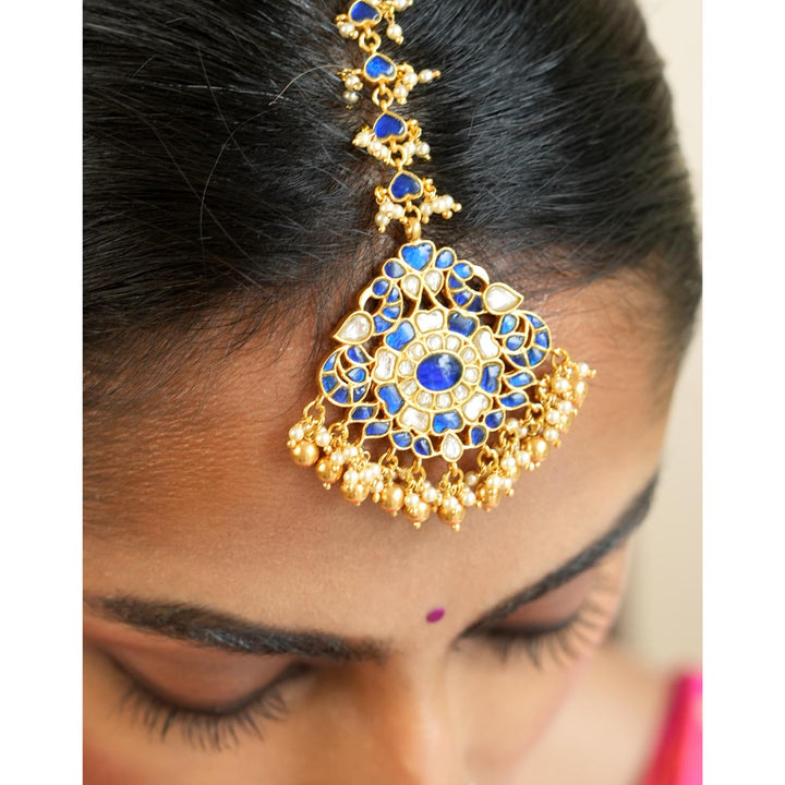 Bold Blue Kundan Maangtikka