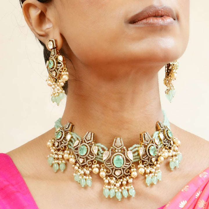 Nishali Victorian Short Necklace Set