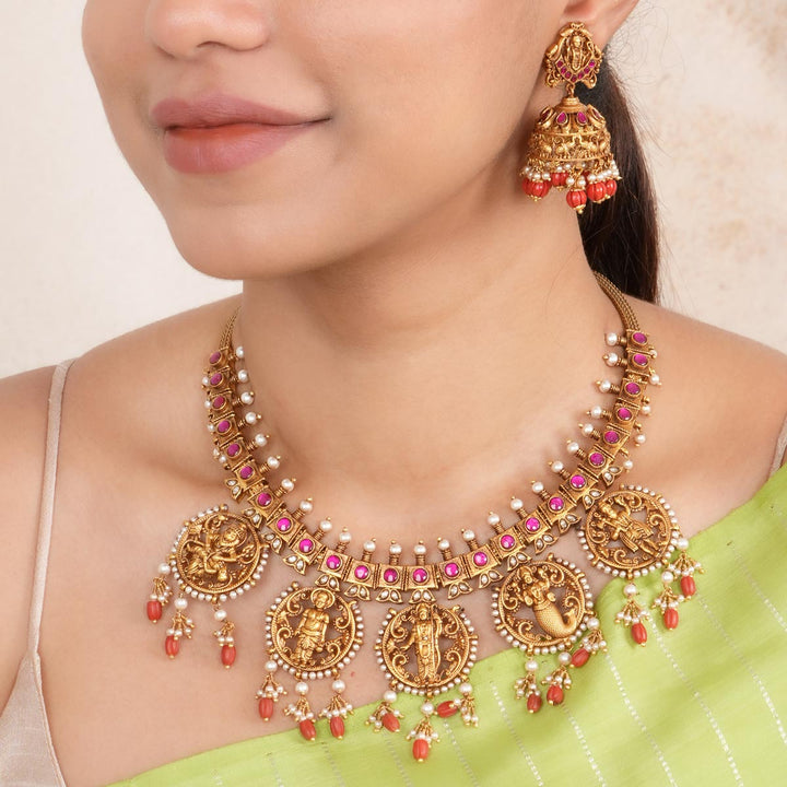 Beautiful God's Short Necklace