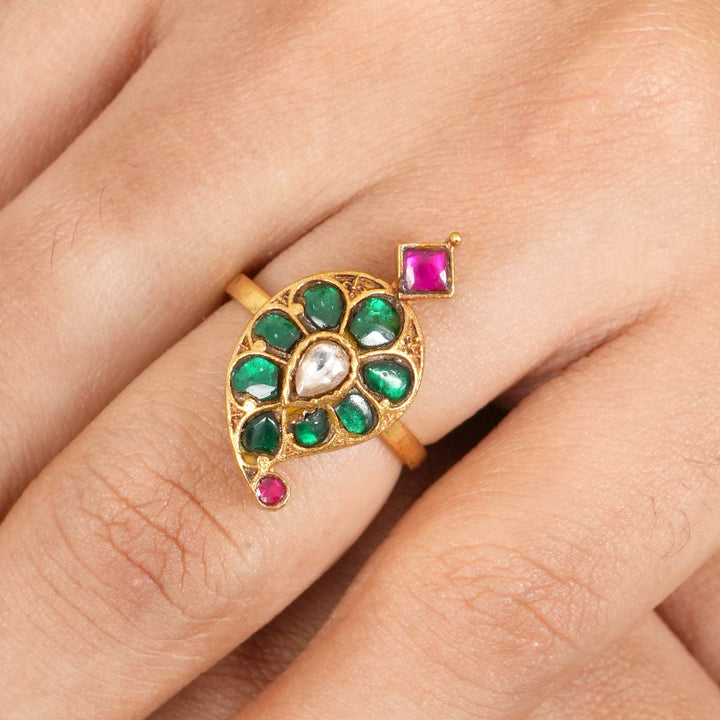 Sakhi Kundan Ring