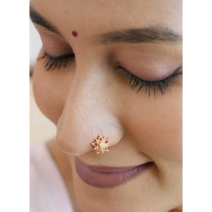 Amolika Nose Pin