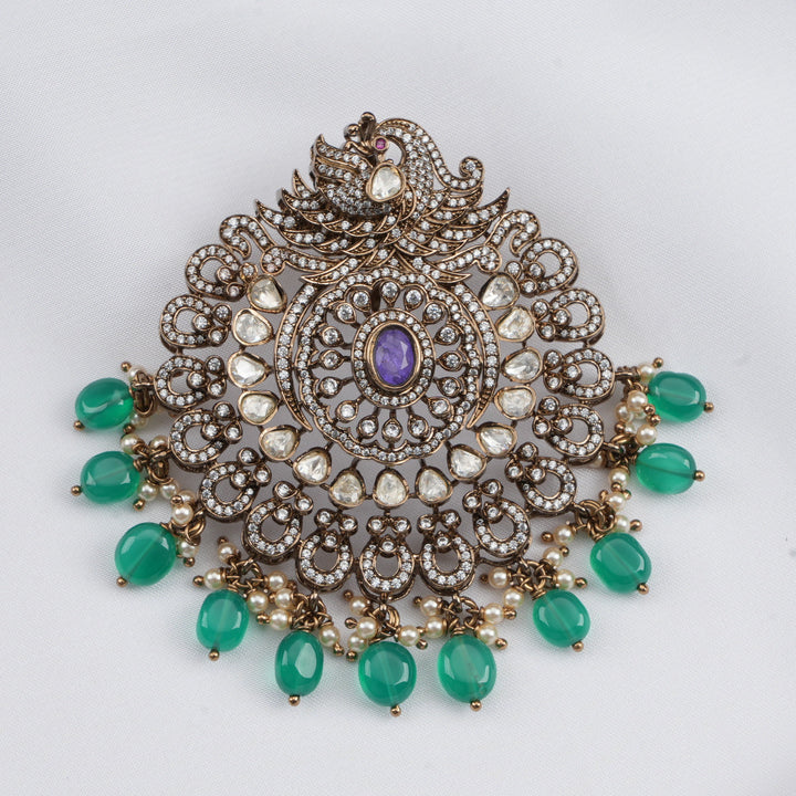 Facinate Victorian Pendant Set