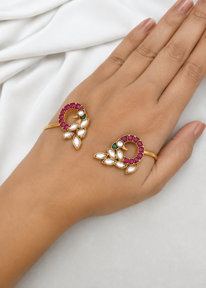Unique Kundan Palm Bracelet