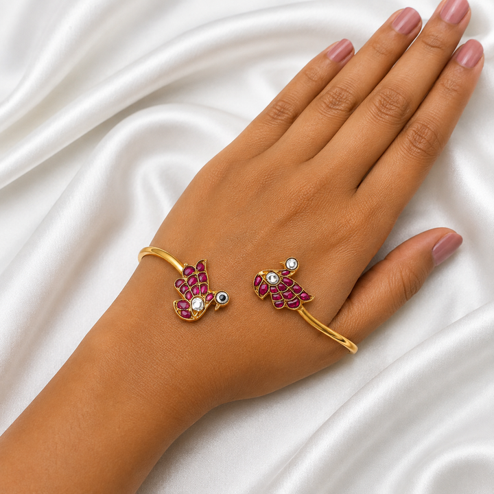 Yalisha Kundan Palm Bracelet