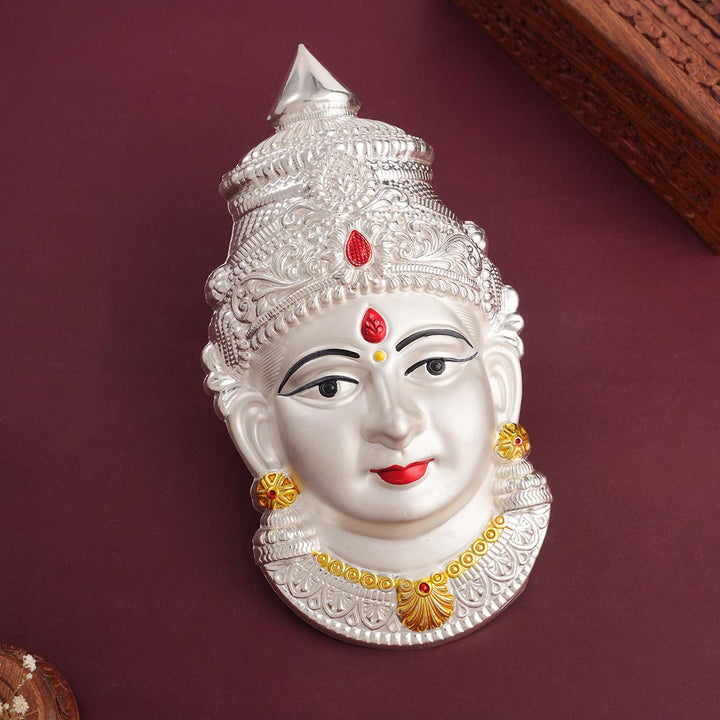 Pooja Varalakshmi Face