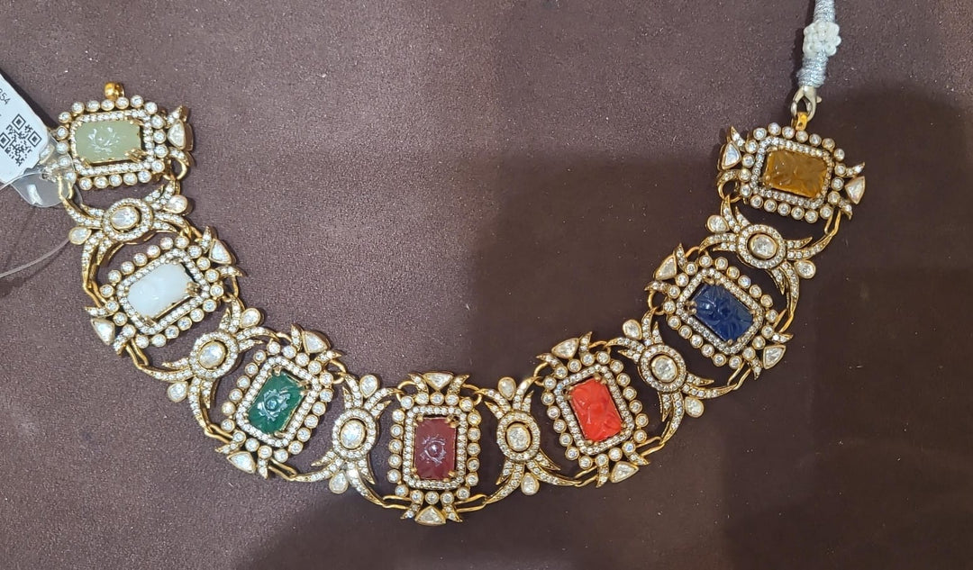 Vidhana Short Necklace