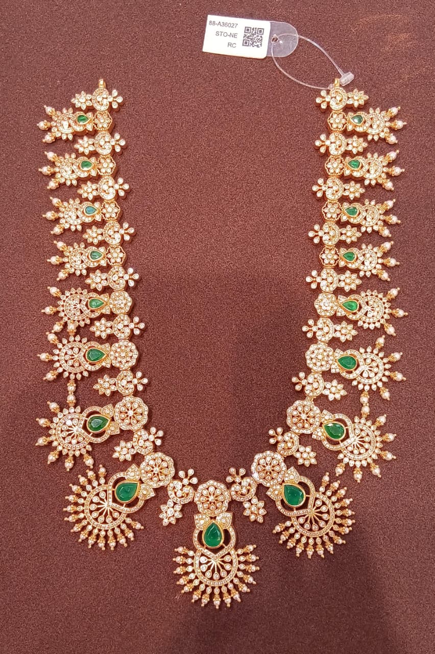 Pretty Look Stone Short Necklace