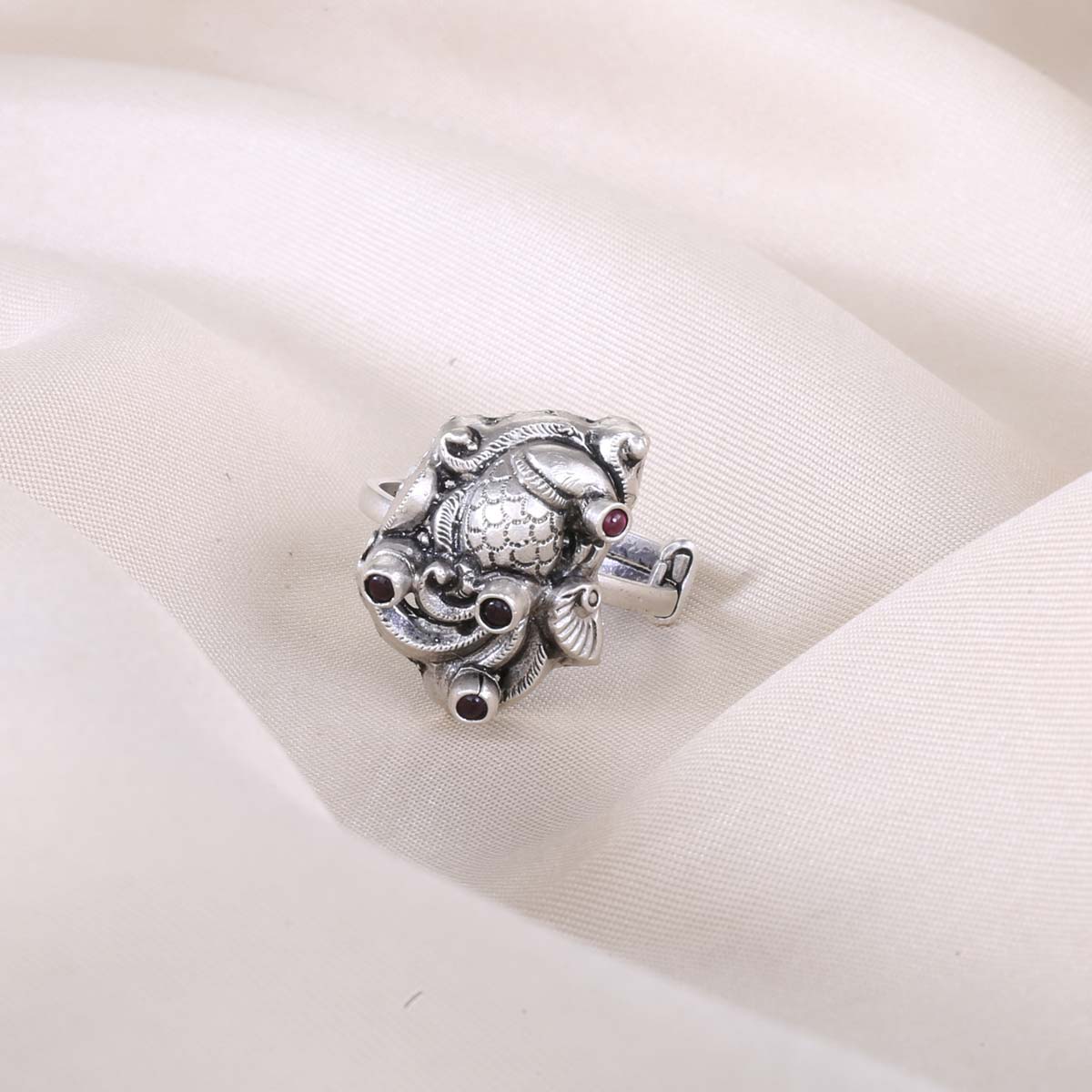 Buy Oxidised Silver Blossom Toe Ring for Women Online in India
