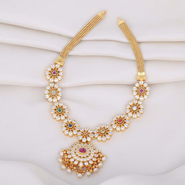Charmy Short Necklace