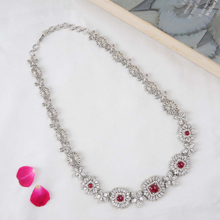 Engaging Necklace Set