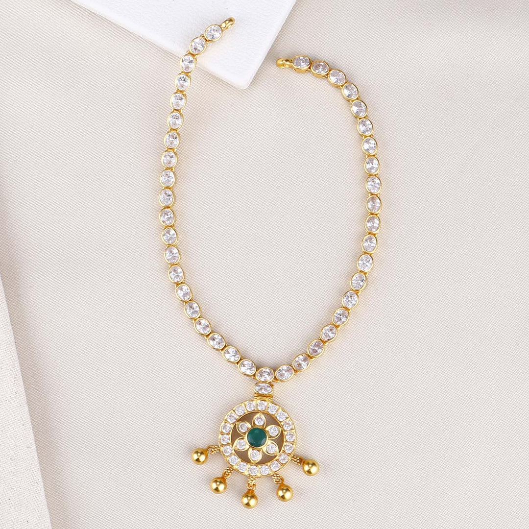 Aadrisha Short Necklace