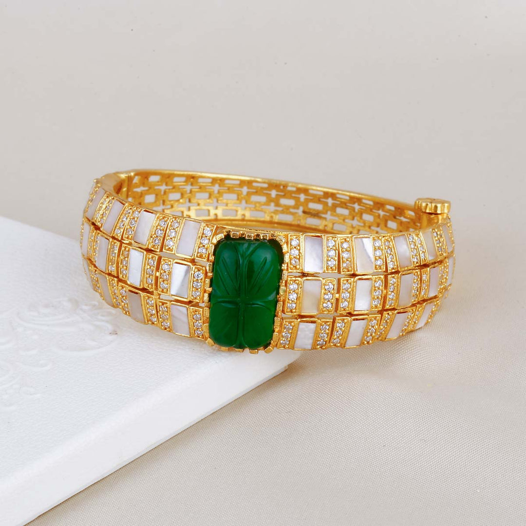 Green Style Kundan Bracelet