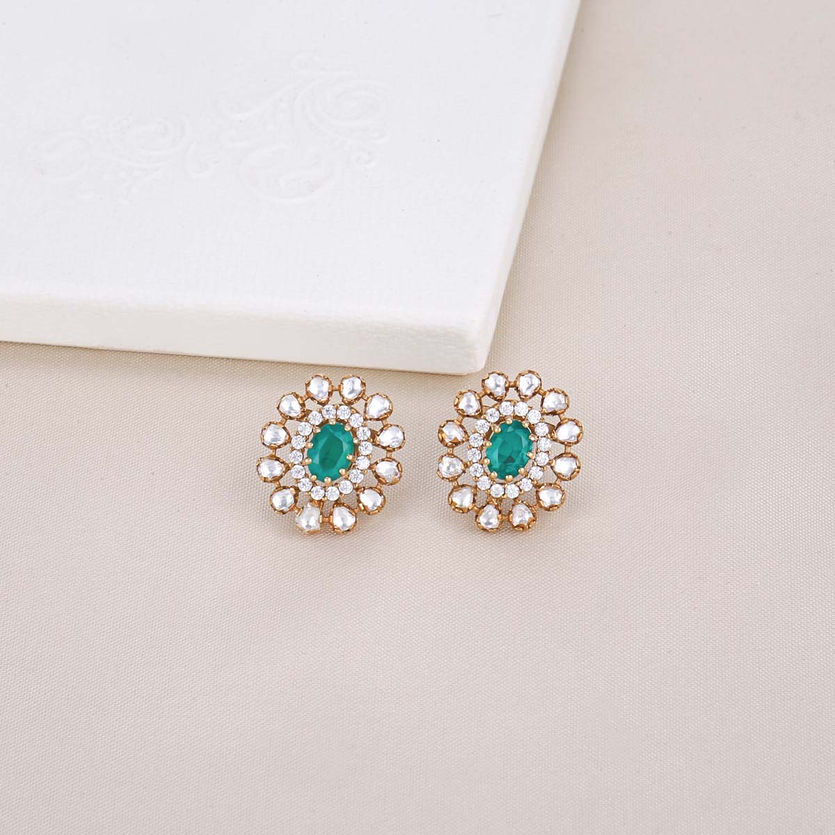Hazoorilal Jewellers | Buy Diamond Earrings Online | Diamond Earrings Online  Shopping | Best Diamond Earrings Online